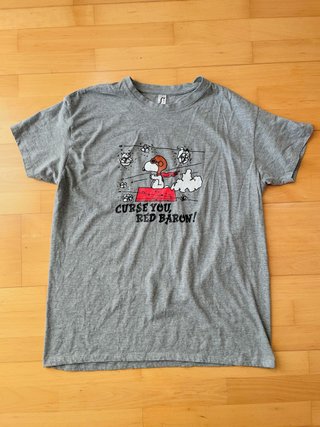 Camiseta única Snoopy Flying Ace