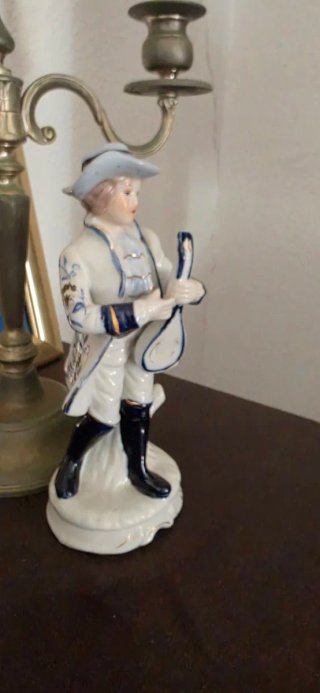 Figura de Porcelana Músico