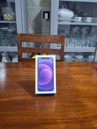 Scatola iPhone 12 Viola