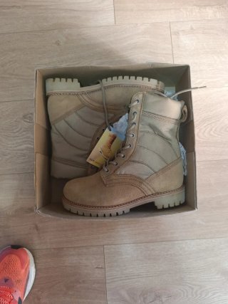 Botas Militares Color Arena talla 40