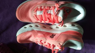 Zapatillas Running On Running Rosa