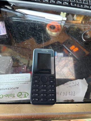 Teléfono Alcatel OneTouch Negro