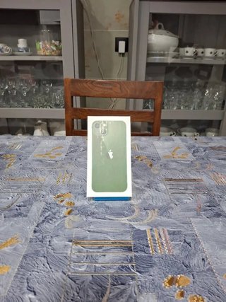 Scatola iPhone 13 Verde