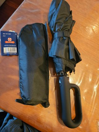 Paraguas Negro con Mango de Clip gancho