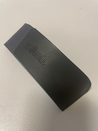 Estuche Rígido Silhouette Gris