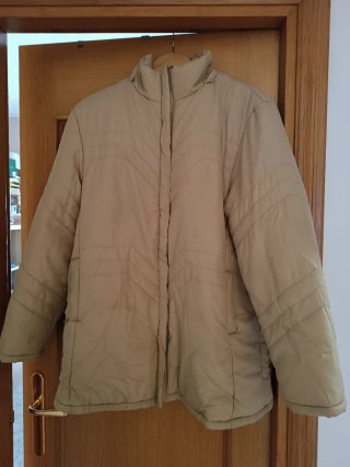 Abrigo Beige Acolchado