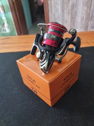 Carrete Spinning Daiwa Ninja LT2500-XH