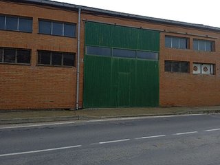 Nave industrial en venta en Villares de la Reina
