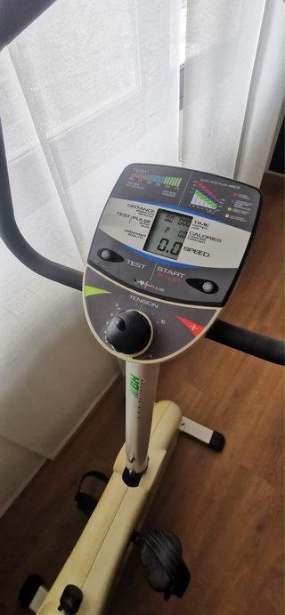 Bicicleta Elíptica BH Fitness