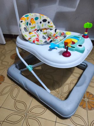 Andador para Bebé con Centro de Actividades