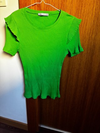 Camiseta Zara Verde Talla S