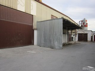 Nave industrial en venta en Poleares en Lucena