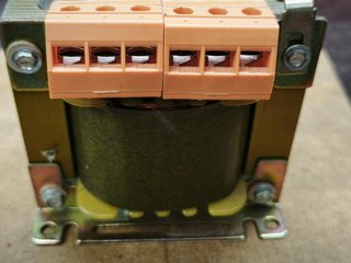 Transformador 200VA 220-380V / 110-0-110V