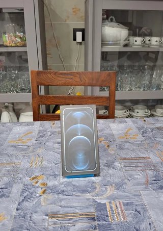 Scatola iPhone 12 Pro Max blu