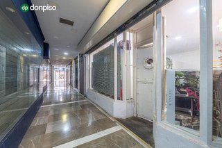 Local comercial en venta en Centro - Sagrario en Granada