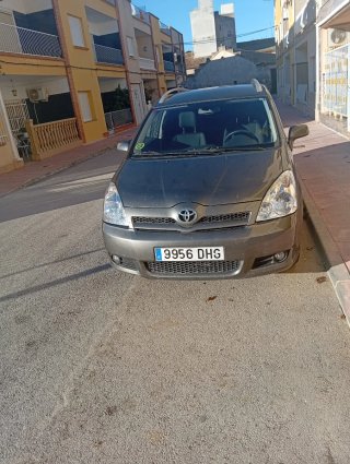 Toyota Corolla verso 2005