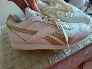 Zapatillas Reebok Blancas y Doradas