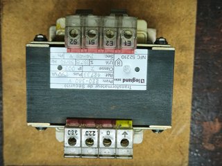 Transformador Legrand 250VA 220-380V / 24-48V