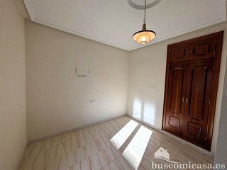 Piso en alquiler en Centro Ciudad en Linares