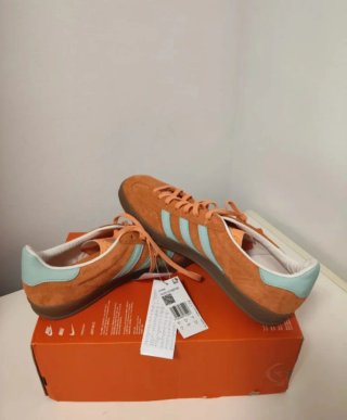 T44 Adidas Gazelle Indoor Naranjas