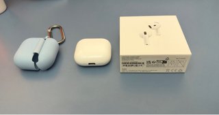 Apple AirPods 4 ANC originales con cancelación de
