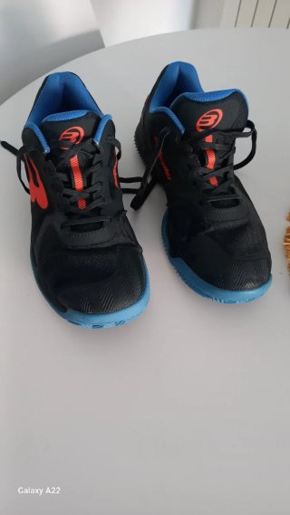Zapatillas Bullpadel Azul y Negro Talla 45