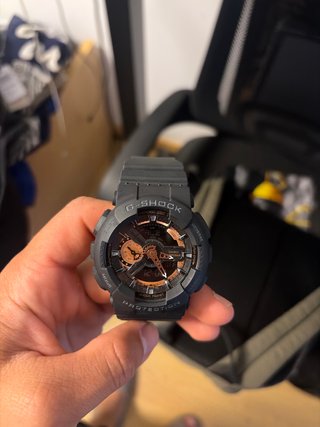 Reloj Casio G-Shock Negro y Oro