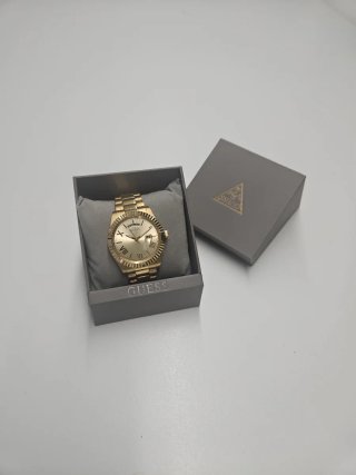 Reloj Guess GW0265G2 Dorado