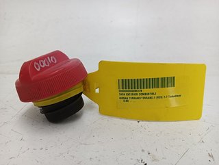 Tapa exterior combustible Nissan Terrano II (R20)