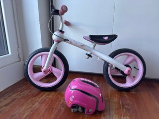 Bicicleta sin pedales infantil + caso de regalo