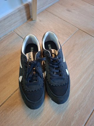 Zapatillas Bimba y Lola Negras Talla 37