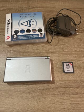 Nintendo DS Plateada