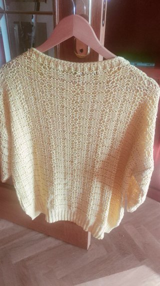 Jersey de punto calado amarillo