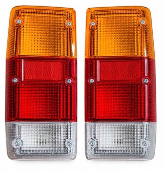 Pilotos traseros OEM Nissan Patrol K160