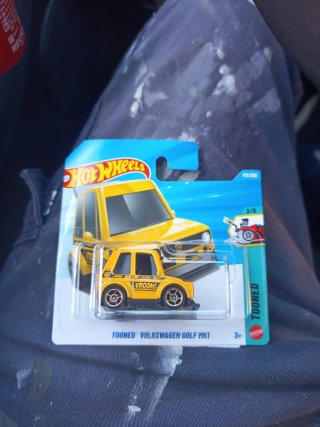Hot Wheels Tooned Volkswagen Golf Mk1