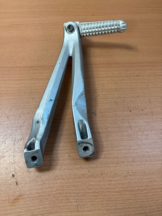 Soporte Estribera Trasero Derecho Yamaha R1 2004