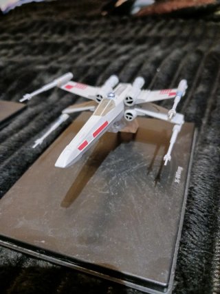 Miniatura Nave X-Wing Star Wars