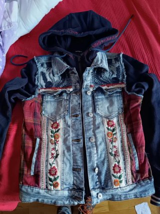 Chaqueta Desigual Estilo Patchwork