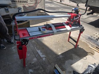 Mesa de corte al agua Rubí DL-125