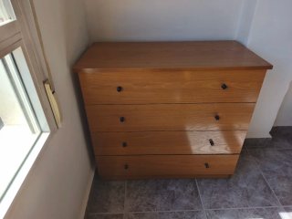 Cómoda de madera