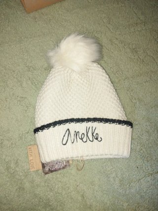 Gorro Anekke Beige con Pompon