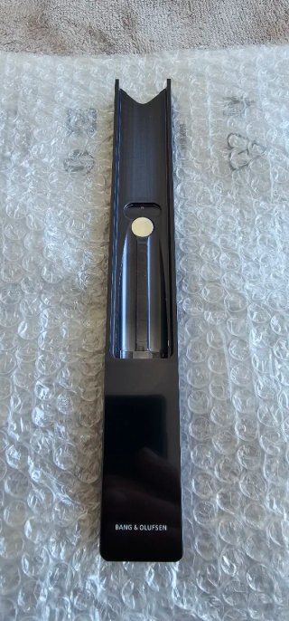 Mando Bang & Olufsen Beoremote One