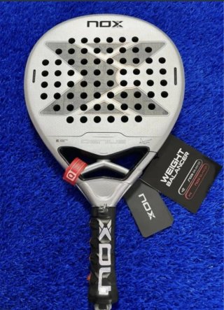 Pala de Pádel Nox AT10 Genius 18K 2027
