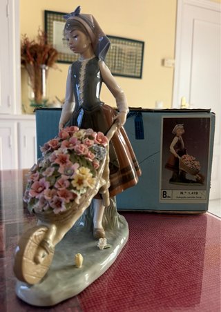 Figura Lladró Galleguiña Carretilla Floral