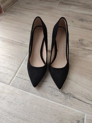 Zapatos de tacón negros