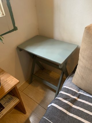 Mesita auxiliar Ikea verde