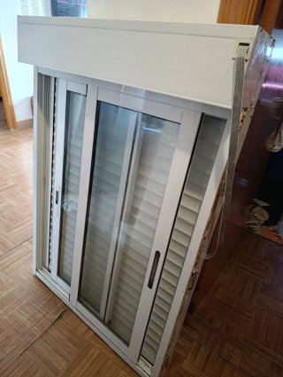 Ventana de Aluminio Blanca 127x89 cm