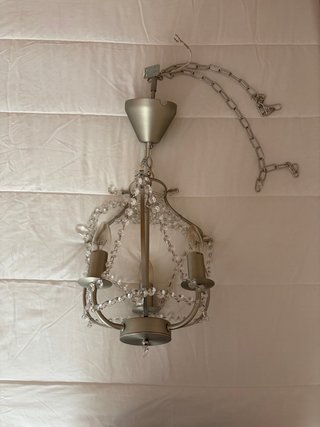 Lámpara de techo IKEA con cuentas de cristal