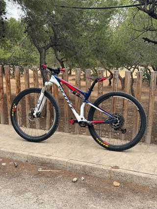 Bicicleta de Montaña Scott 29 Doble