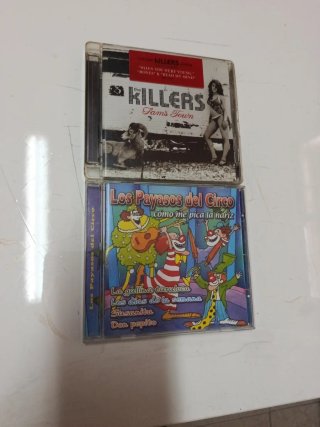 Lote de 2 CDs: The Killers y Los Payasos